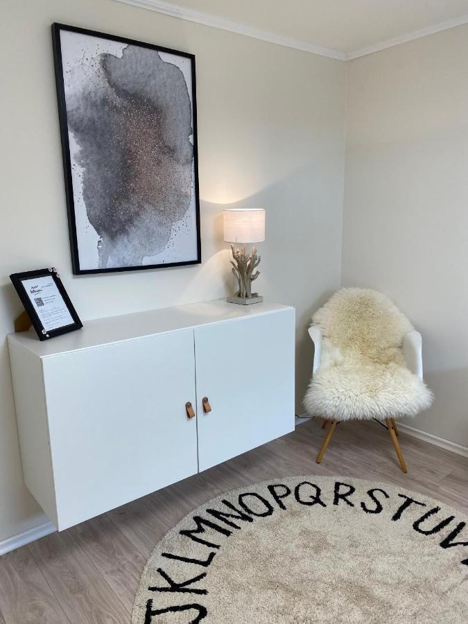 Stylische Wohnung In Ruhiger Lage, Sehr Messenah Laatzen Exteriör bild